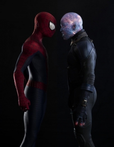 The Amazing Spider-Man 2
 Спайдърмен е един от големите любимци на комикс феновете по света, което обяснява и огромния интерес към предстоящия филм на Sony – The Amazing Spider-Man 2. 
Освен трейлър почитателите на Питър Паркър получиха и изненадваща възможност да участват в Q&A среща с Андрю Гарфийлд, Джейми Фокс и режисьора Марк Уеб.
Подробностите прочетете тук!