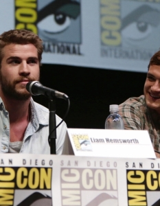 Актьорите от The Hunger Games; Catching Fire на Comic-Con: San Diego 2013 - 10