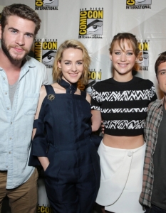Актьорите от The Hunger Games; Catching Fire на Comic-Con: San Diego 2013 - 3