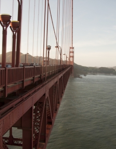 Golden Gate Bridge - гледки към прочутия висящ мост от различни перспективи - 9