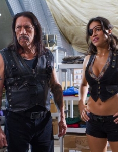  Machete Kills  - 8