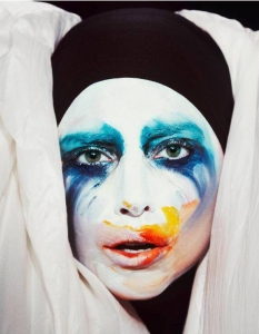 Lady Gaga за ARTPOP - oфициални визии  - 1