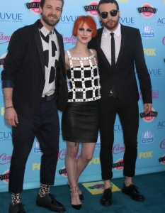 Jeremy Davis, Hayley Williams, Taylor York от Paramore