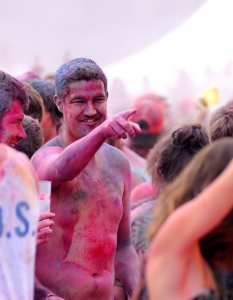 Pringles Holi Colour Party на Festival Internacional de Benicassim