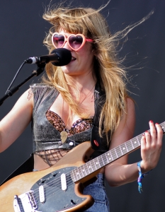 Lindsey Troy от Deap Vally