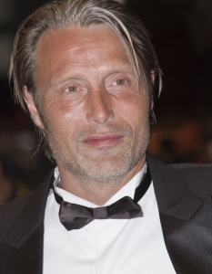 Mads Mikkelsen - 11