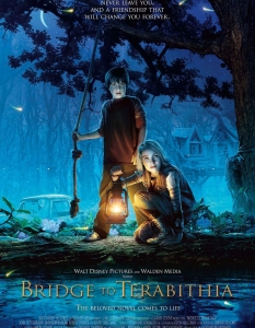 Bridge to Terabithia (Мост до Терабития)
Bridge to Terabithia съвсем без изненада е поредната литературна адаптация в класацията. За щастие, въпреки липсата на достатъчно оригинални фентъзи сценарии, истории като тази за Джес и Лесли са повече от перфектни за екранизиране.
Режисьорът на филма Габор Ксупо (Gabor Csupo) пренася по прекрасен начин богатото детско въображение на голям екран и оставя зад себe си една от най-стоплящите сърцето фентъзи истории от началото на 21-ви век.