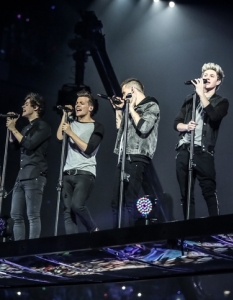 One Direction: This is Us - 10