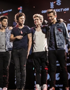 One Direction: This is Us - 7