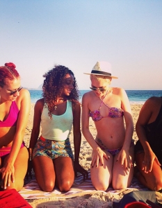 Jessie J на плажа в Рио - 6