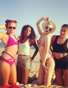 Jessie J на плажа в Рио - 8