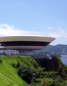 Niterоi Contemporary Art Museum, Бразилия. Архитект: Oscar Niemeyer