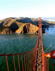 Самоубийствена серия снимки от върха на Golden Gate Bridge  - 8