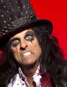 Alice Cooper - Welcome To My NightmareВетеранът малко или много е новатор в т. нар. шок рок. Песента много често е включвана в класации за най-добри песни за Хелоуин.
