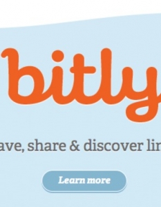 Bitly
Ако често поствате уеб линкове, услугите, които предлага това разширение, ще са направо безценни за вас. На практика то използва ресурса на едноименния сайт, а това, което върши, е да съкращава изморително дългите (понякога) интернет адреси до къси комбинации от текст и цифри. Нещо повече, Bitly може да ви даде и последваща статистика (като например колко души са кликнали върху съответния съкратен линк и са го проследили до източника му).