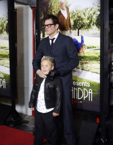 Johnny Knoxville, Jackson Nicoll