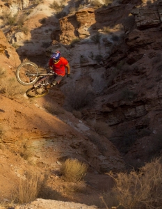 Най-зрелищните моменти от Red Bull Rampage 2013 - 10