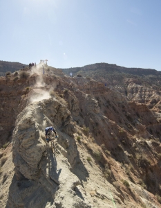 Най-зрелищните моменти от Red Bull Rampage 2013 - 1