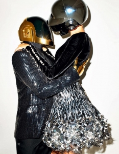 Тери Ричардсън представя: Жизел Бюндхен и Daft Punk за The Wall Street Journal, ноември 2013 - 4