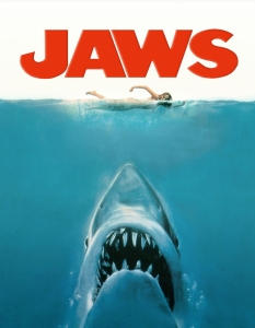 Акулата от Jaws (Челюсти)
Jaws е страшен най-вече заради цялостната атмосфера, която Стивън Спилбърг постига благодарение на неоспоримия си талант, но и заради страховития морски хищник.
Няма как да се отрече, че огромната бяла акула от класическата лента е накарала не един и двама фенове на силните усещания да се откажат за известно време да влизат в морето.