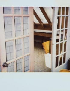Уникални снимки от къщата, в която Кърт Кобейн се самоубива - 17