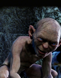 Ам-Гъл от The Lord of the Rings
Ам-Гъл вероятно ще остане ненадминат като най-комплексния и брилянтно изигран CGI герой в историята на киното.
Заслуги за това, естествено, има Анди Съркис, когото (според слухове) Академията е планирала по изключение да номинира в категорията Най-добра поддържаща мъжка роля, въпреки че героят е компютърно генериран.