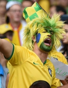 Бразилските фенове преди и след загубата от Германия на Световното по футбол    - 10