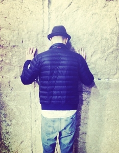 Джъстин Тимбърлейк (Justin Timberlake) със селфи от Израел.