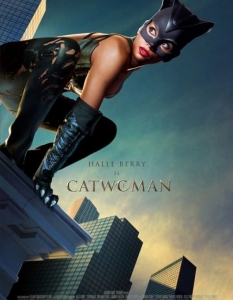 Catwoman 
Хали Бери може да е всичко в този филм, но със сигурност не е Селина Кайл, Жената-котка. 
Потенциалът за самостоятелен филм за героинята е огромен, но беше пропилян от режисьора Pitof, който разполагаше с цели $100 млн., превърнали се в едни от най-зле похарчените пари в киното.
DC Comics вече взеха филмите си в свои ръце и могат да поправят тази грешка от 2004 г. 