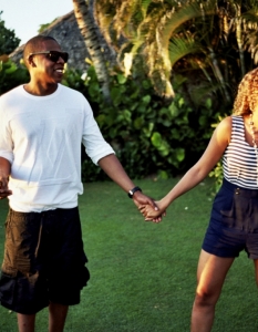 Beyonce и Jay Z са заедно от 1999 г., а през 2008 г. стават официално семейство.