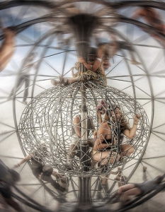 Луисид дрийминг със сюрреалистичните фотографии на Ари Фарарой от Burning Man 2014 - 3