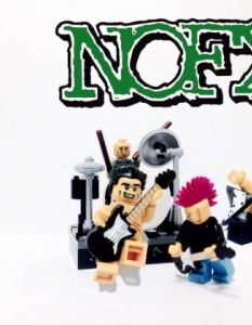 32 култови и хитови банди, пресъздадени от Lego - 18