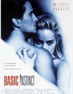Basic Instinct (Първичен инстинкт)
Еротичният трилър с главно Е и главно Т! Филмът има толкова култови моменти, че за него може да се направи учебник. Изпълненията на Майкъл Дъглас и Шарън Стоун пък са дефиниращи neo-noir жанра. 
NB!: Дори не помисляйте за Basic Instict 2…