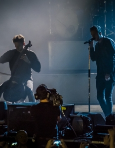 OneRepublic в Арена Армеец (2 юни 2015) - 10