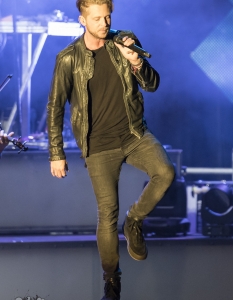 OneRepublic в Арена Армеец (2 юни 2015) - 19