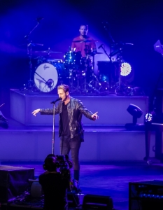OneRepublic в Арена Армеец (2 юни 2015) - 29