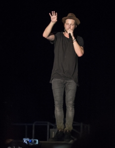 OneRepublic в Арена Армеец (2 юни 2015) - 41
