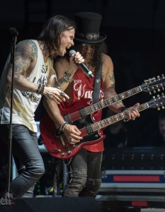  SLASH feat Myles Kennedy and the Conspirators (29 юни 2015) - 11
