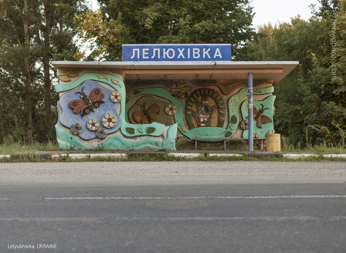 20 причудливи автобусни спирки - паметници на съветското изкуство