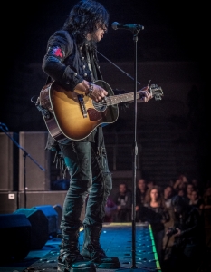 Tom Keifer (Cinderella) в София (7 октомври 2015) - 16