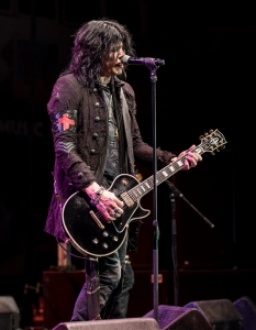 Tom Keifer (Cinderella) в София (7 октомври 2015) - 21