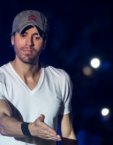 Enrique Iglesias в София (14 декември 2015) - 24