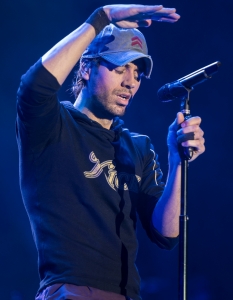 Enrique Iglesias в София (14 декември 2015) - 7