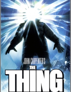 The Thing (Нещото)
Ако искате да гледате психо хорър, какъвто рядко ще видите днес, то The Thing e вашият филм.
Римейкът, който Джон Карпентър прави на оригиналния филм от 50-те, е сред малкото случаи, в които фразата "Ако е добро, не го поправяй" не важи с пълна сила.