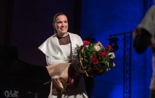 Ave Maria - коледен концерт на Tarja Turunen (18 декември 2015)