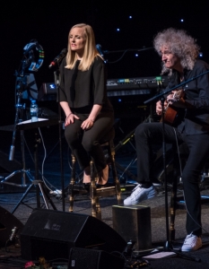 Brian May & Kerry Ellis със забележителен спектакъл в НДК (17 март 2016) - 1