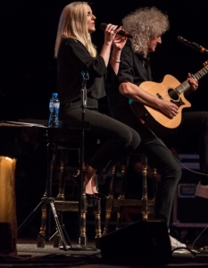 Brian May & Kerry Ellis със забележителен спектакъл в НДК (17 март 2016) - 6