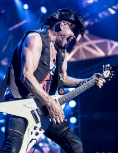 Scorpions (17.07.2016, Арена Армеец) - 15