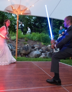 Влюбена двойка направи епична междузвездна сватба в стил Star Wars - 8