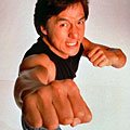 Jackie Chan става кунг-фу бавачка